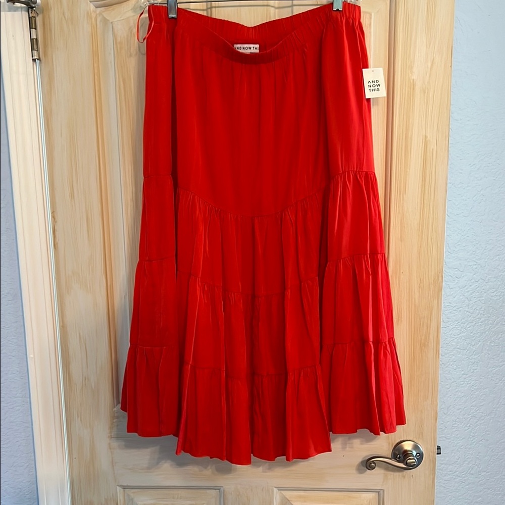 NWT. Vibrant Red Tiered Midi A-Line Skirt for Night Out